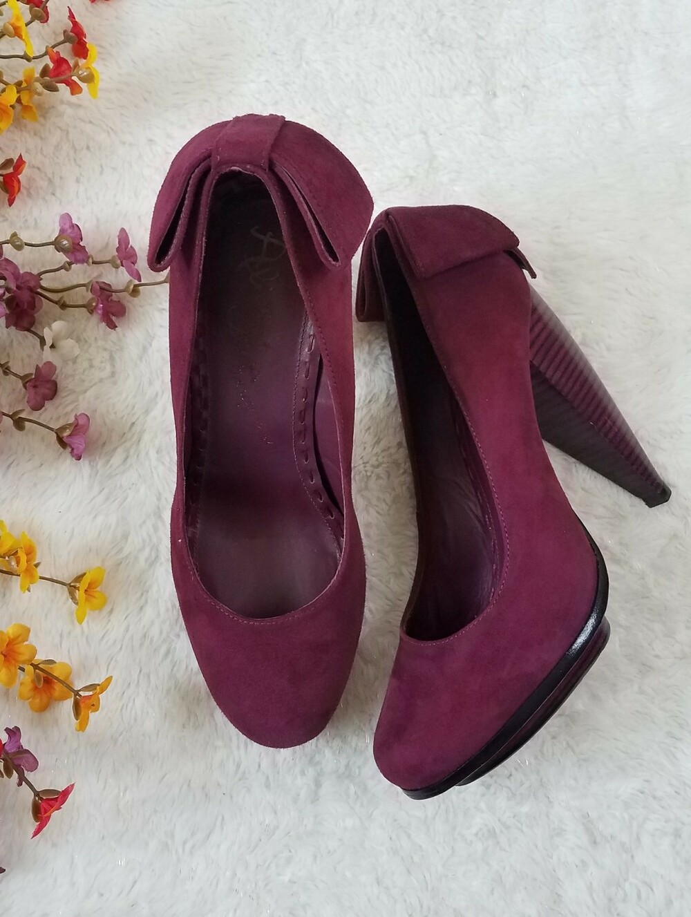 Alice + Olivia Vintage Suede Pumps